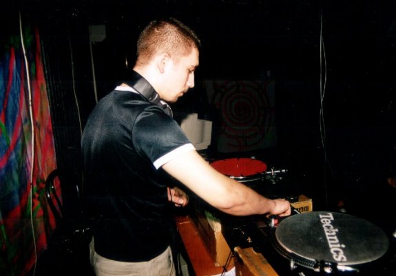 Rave on Trans - Gwint - Dj Pulsar przy gramofonach